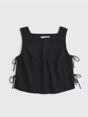 Abercrombie & Fitch Apron Linen-Blend Set Top in Black